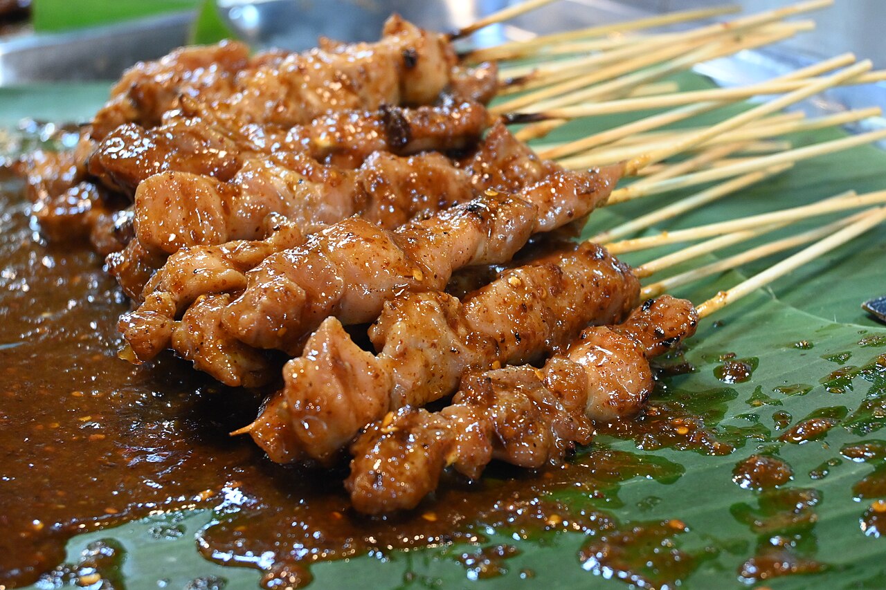 Chicken Satay with Peanut Sauce