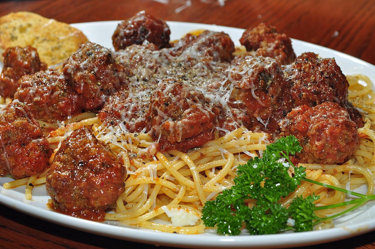 Italian Meatballs in Tomato Sauce
