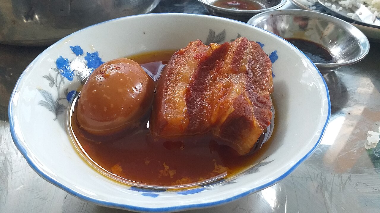 Thit Kho Trung